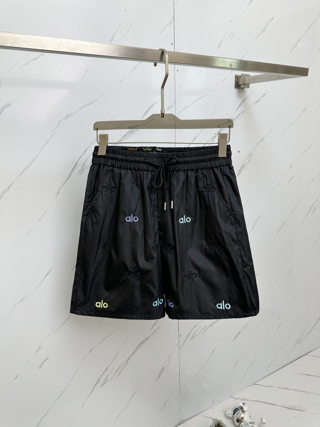 NO:488667,DIOR Spring and Summer New Casual Shorts!  The official website is released simultaneously. Customized brand classic logo, customized fabric, excellent comfort, strong hand touch. Extremely recognizable, perfect quality craftsmanship. Size M-3XL,,dior, shorts,alexander wang19860909DIOR 春夏新款休闲短裤！官网同步发售.定制品牌经典LOGO,定制面料,舒适度极好,手触感强烈.辨识度极高,完美品相工艺. 尺码M-3XL,,dior,shorts,alexander wang,Men's clothing