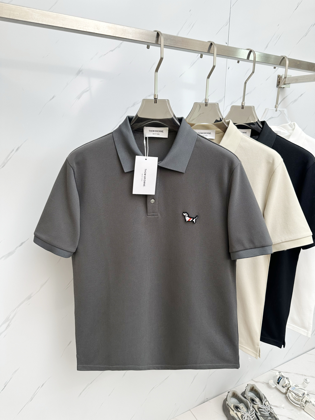 NO:450263,TB The latest and most top version of Polo shirt short sleeves, the top quality. Jade silk top production craft imported fabrics, unique design of the counter model, imported high-end custom imported feel first-class!  !  Code number M-3XL, T-shirt,alexander wang19860909TB 最新最顶级版本Polo衫短袖,最顶级的品质.玉蚕丝 顶级制作工艺进口面料,专柜款独特设计,采用进口高端订制进口手感一流！！码数M—3XL,,T-shirt,alexander wang,Men's clothing