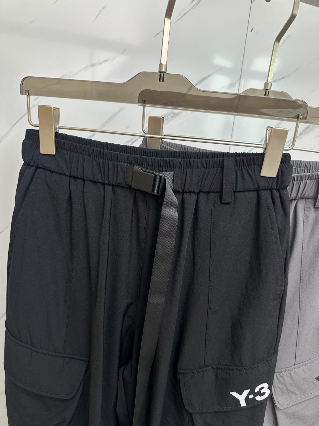 “New 2025 Bursting Pants: European Fabric, Original Hardware, Superb Quality, High Fashion” - 图片 2