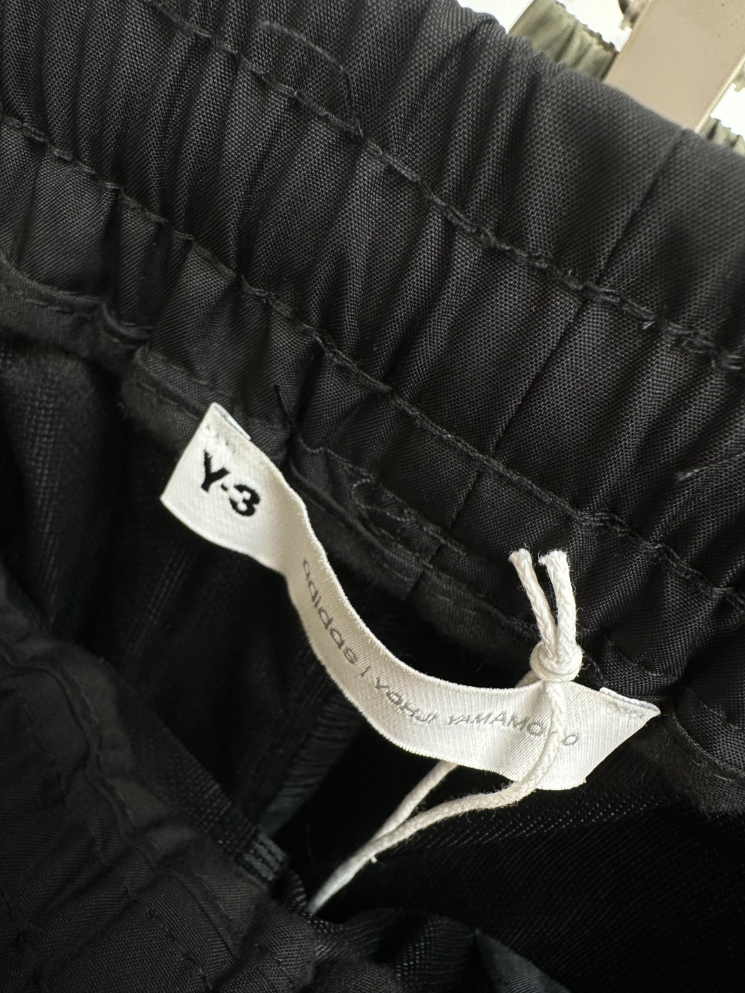 “European Fabric Bursting Pants: Cool Design, Superior Quality, High Tide Fashion Statement” - 图片 4