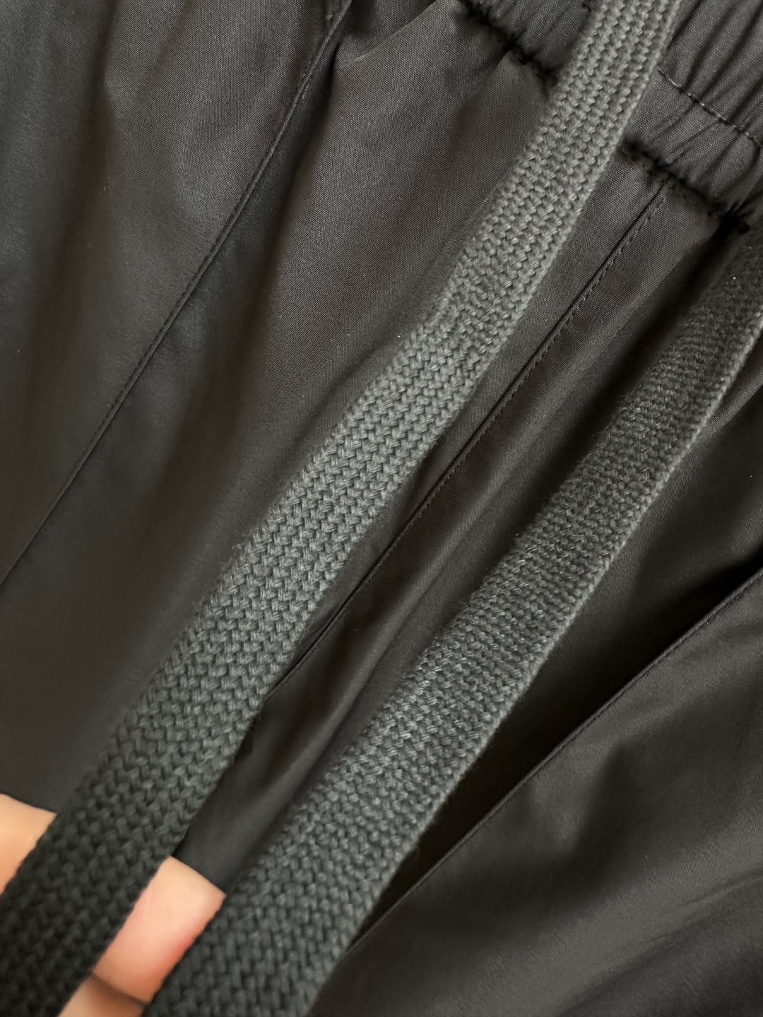 “European Fabric Bursting Pants: Cool Design, Superior Quality, High Tide Fashion Statement” - 图片 6
