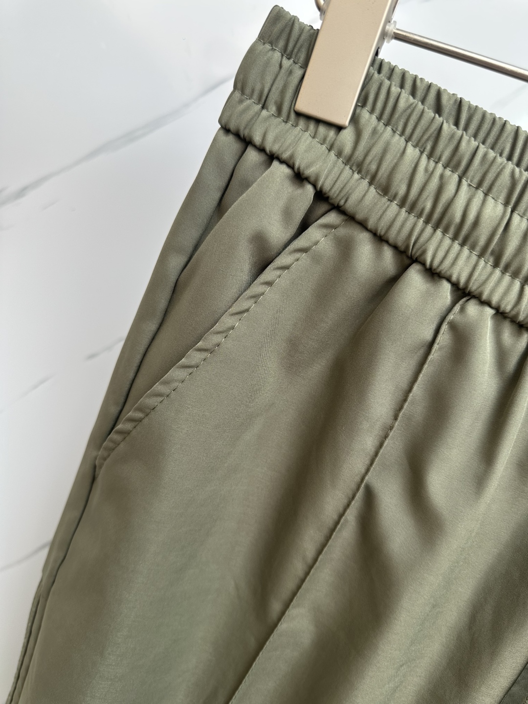 “European Fabric Bursting Pants: Cool, Comfy, High-Quality, Excellent Art, Sizes M-3XL” - 图片 3