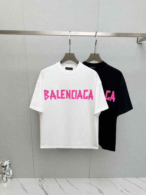 Balenciaga 2025 Spring/Summer New Round Neck Short Sleeve Large Logo T-Shirt 1 Balenciaga 2025 Spring/Summer New Round Neck Short Sleeve Large Logo T-Shirt