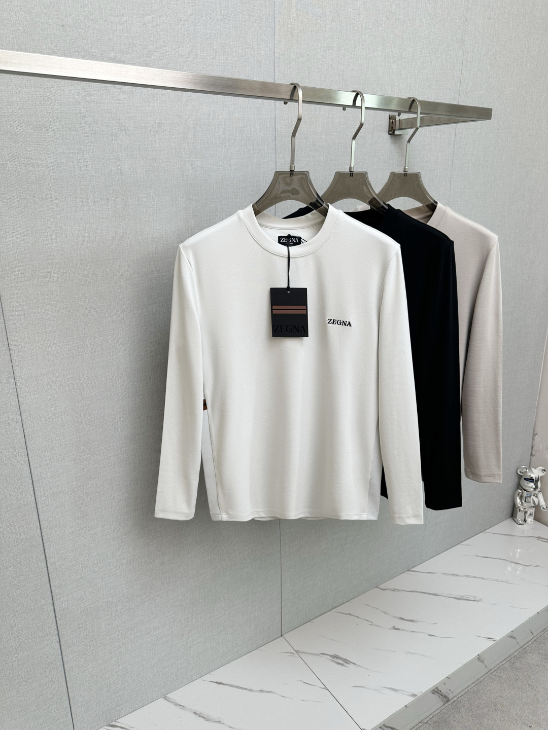 Zegna Men's Long Sleeve Crew Neck T-Shirt - Comfortable & Breathable