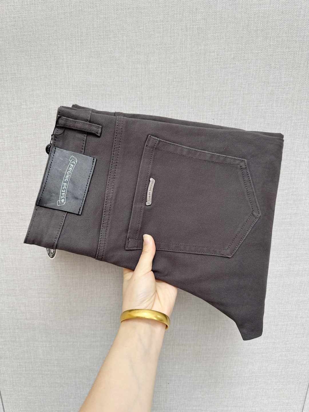 NO:522377,Croxin original wash casual jeans, imported original wash elastic fabric, comfortable and elastic, unique design, super positive style, comfortable and breathable, extremely high grade, counter quality, handsome upper body, 29-38, chrome hearts, jeans, alexander wang19860909克罗心 原厂水洗休闲牛仔裤,进口原版水洗弹力面料,舒适有弹性,独特设计,版型超正,舒适透气,档次极高,专柜品质,上身帅气十足,码数29-38,,chrome hearts,jeans,alexander wang,Men's clothing