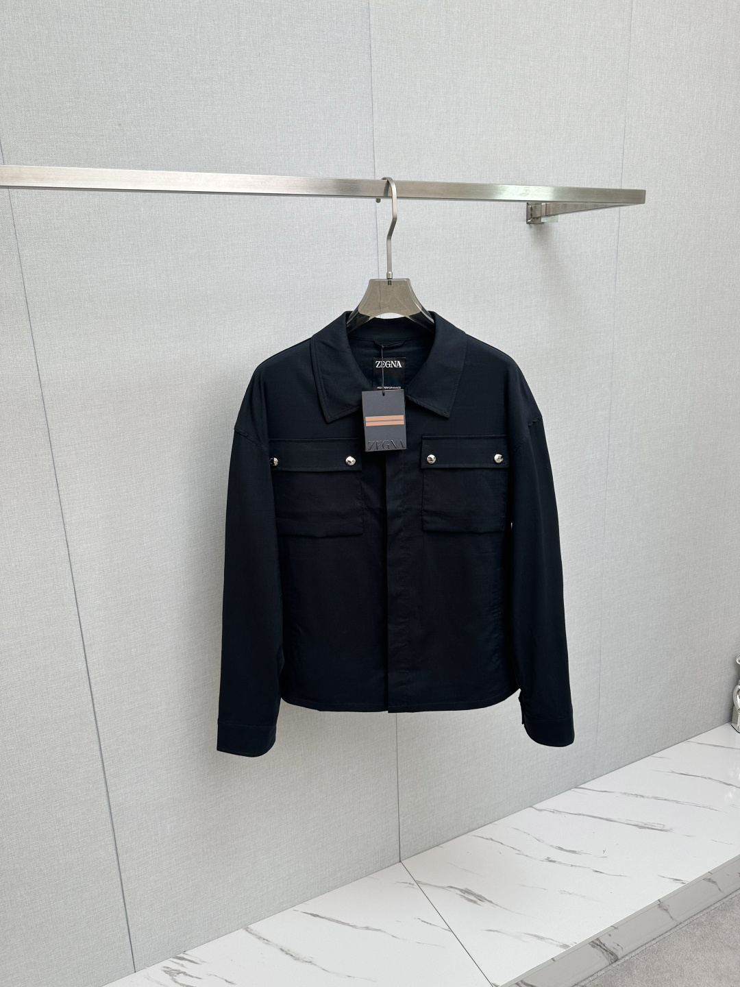 NO:517420,ZEGNA new jacket jacket official website synchronized hot products Channel goods High-end customization Quality can stand any form of inspection and give you a unique upper body experience!  All have undergone strict selection process, customized original auxiliary materials, fashionable and versatile trend. The upper body is elegant and handsome, full of personality, and a new visual sense. 48-56,,jackets & coats,jackets & coats,alexander wang19860909ZEGNA 新款 夹克 外套官网同步爆款 渠道货 高端定制 品质经得起任何形式检验,赋予你与众不同的上身体验！均经过严格的挑选工序,定制原版辅料,时尚百搭潮 上身优雅帅气, 个性十足,焕然一新的即视感 48—56,,jackets & coats,jackets & coats,alexander wang,Men's clothing