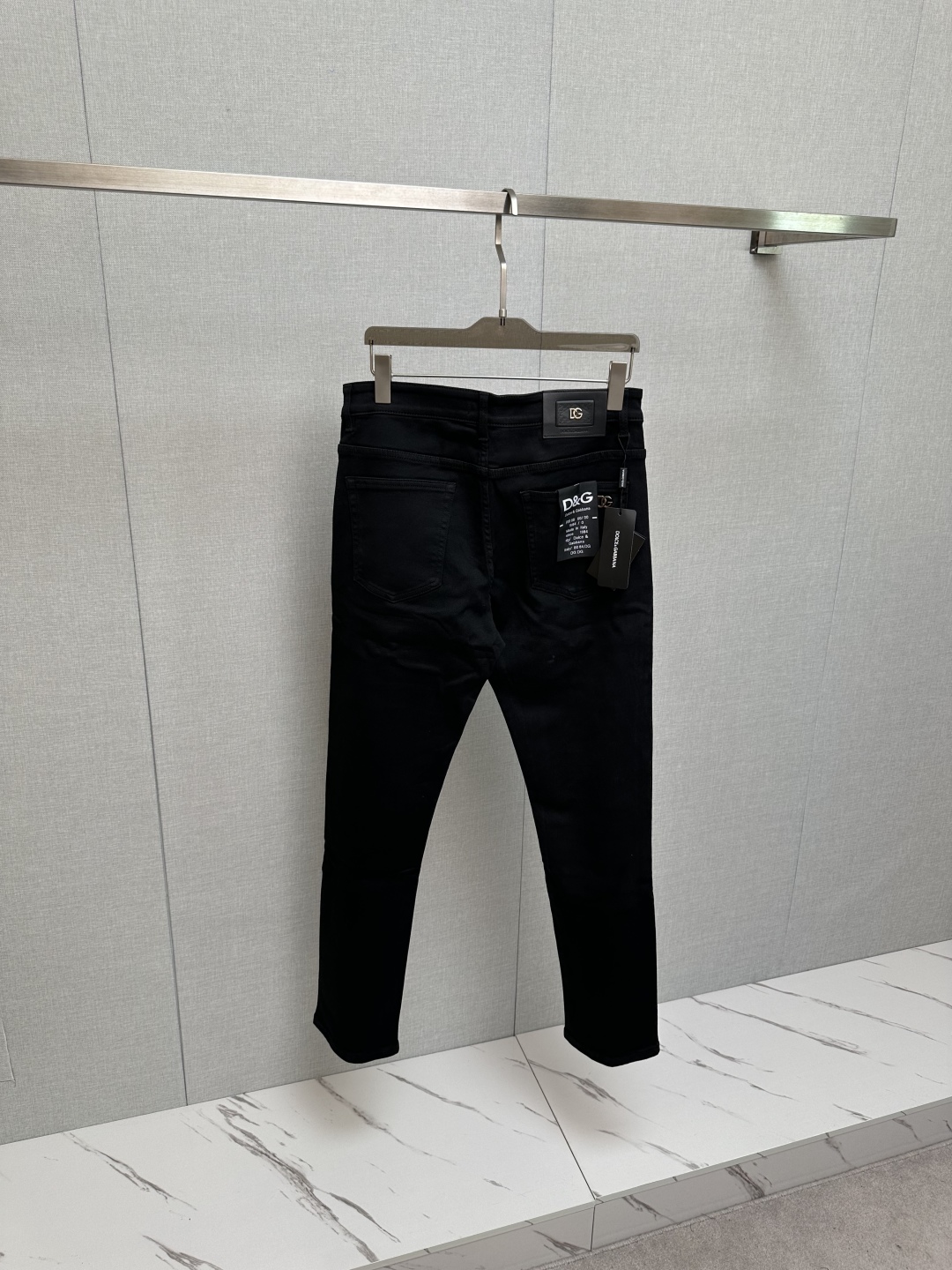 Dolce & Gabbana Men's Black Wash Denim Jeans with Logo 10 cmp i1757073112400 9758 0 8