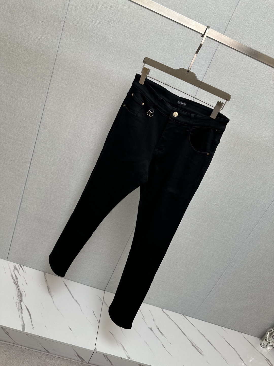 Dolce & Gabbana Men's Black Wash Denim Jeans with Logo 8 cmp i1757073112423 3944 0 6