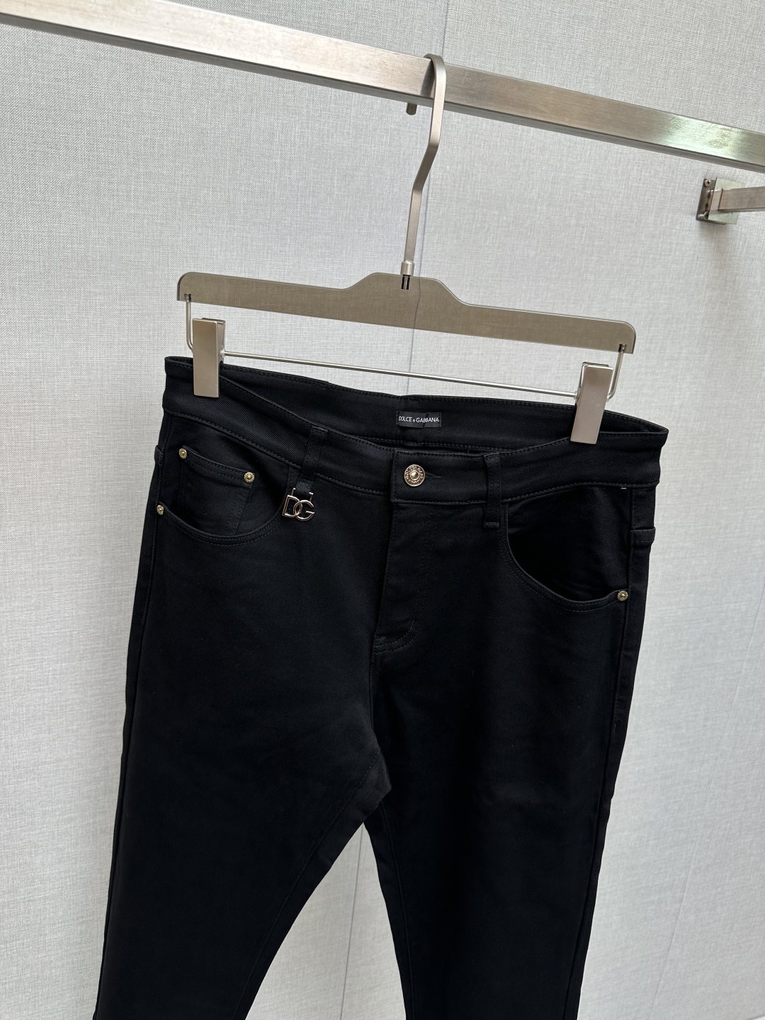 Dolce & Gabbana Men's Black Wash Denim Jeans with Logo 5 cmp i1757073112446 5033 0 3