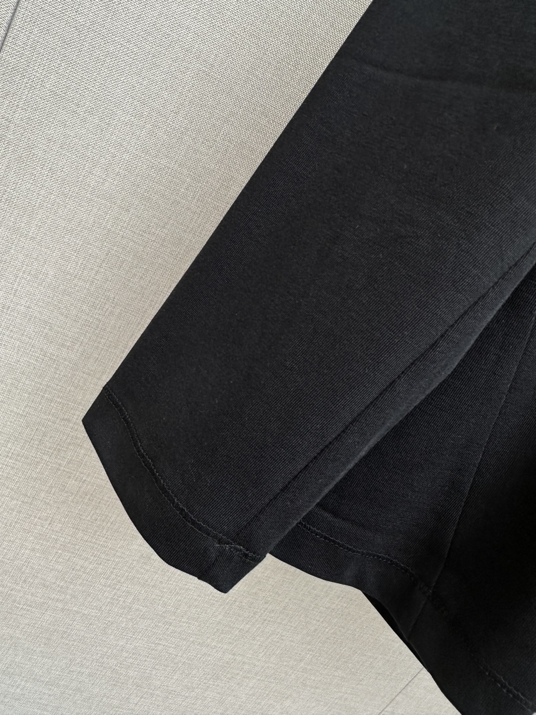 Men's Descente Long Sleeve T-Shirt Comfortable and Breathable Logo Design 7 cmp i1757073171741 2522 0 5