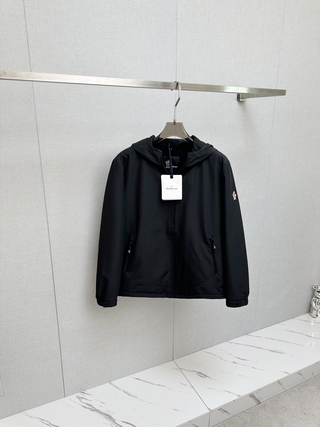 NO:550949,25th autumn and winter new Moncler jacket, imported fabric, custom hardware, full of details, simple and fashionable, suitable for business, casual and other occasions, code number 48-56,, jackets & coats, alexander wang1986090925秋冬上新Moncler冲锋衣外套 进口面料 定制五金 细节满满 简约时尚 适配商务、休闲等多种场合 码数48-56,,jackets & coats,alexander wang,Men's clothing