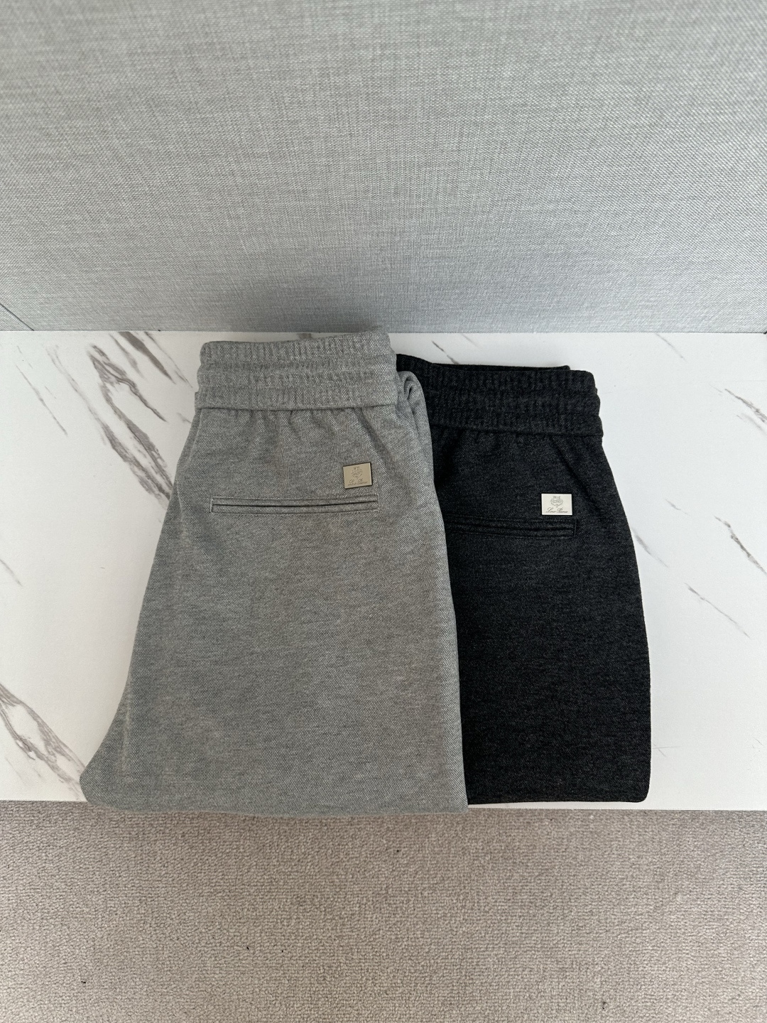 NO:565478,LP super popular casual pants, soft, comfortable and textured, with original hardware accessories, very cool and exquisite details, the upper body effect is super amazing, trendy and versatile. Made with exquisite fabrics, it shows the excellent and high-end style. A must-have style!  Definitely one worth owning!  Size M—4XL,,loro piana,alexander wang19860909LP 超火爆休闲裤,柔软舒适有质感,原版五金配件,非常炫酷细节处理精致,上身效果超级无敌赞,潮流百搭.尚选面料匠心而制 彰显卓越臻品风范 必备款式！绝对值得拥有的一条！尺码M—4XL,,loro piana,alexander wang,Men's clothing