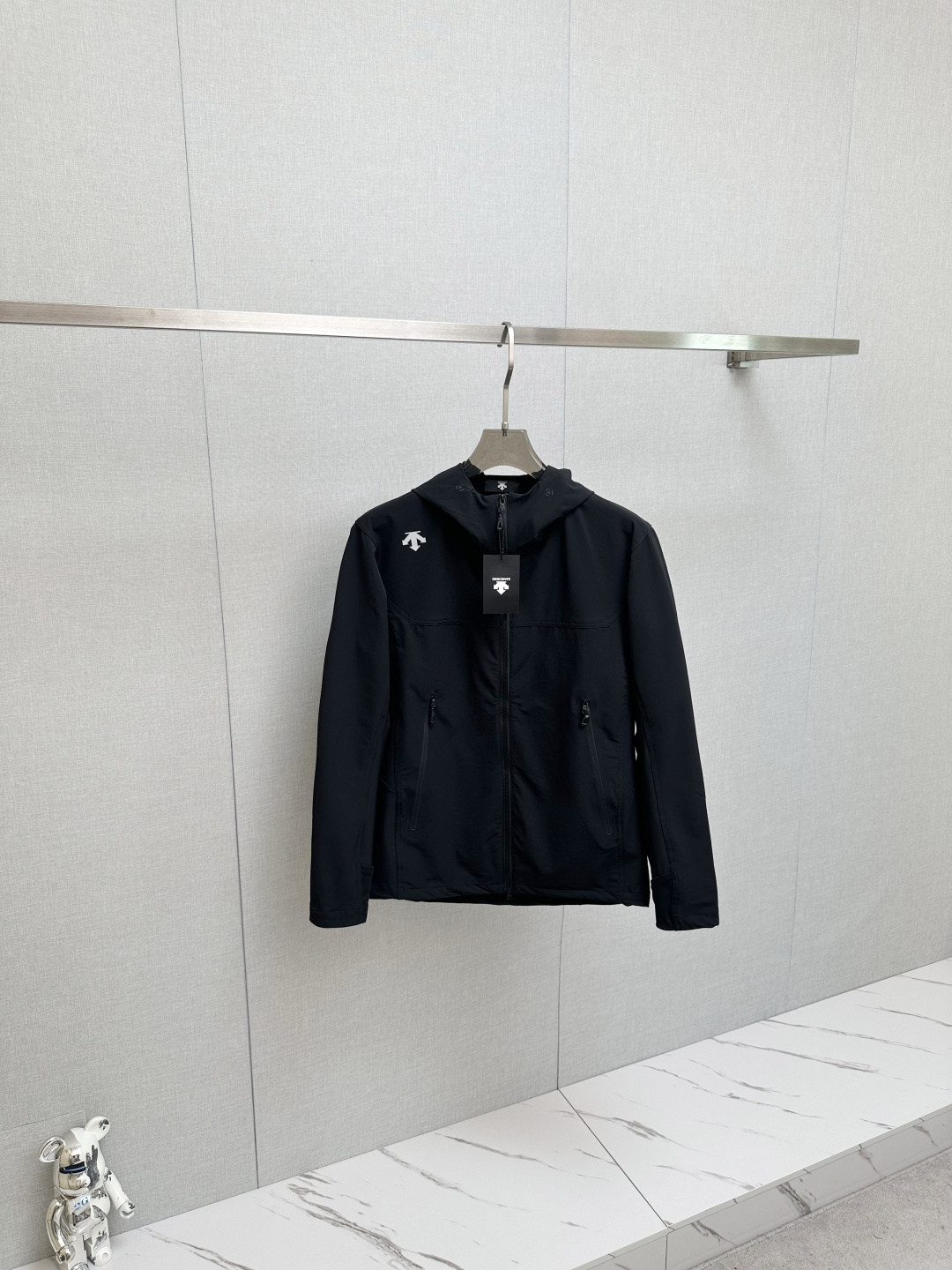 NO:567169,New jackets and coats are hot-selling on the official website simultaneously. Channel goods are high-end customized. The quality can withstand any form of inspection, giving you a unique upper body experience!  All have gone through a strict selection process and are customized with original accessories. They are fashionable and versatile. The upper body is elegant and handsome, full of personality, and has a brand-new visual sense. M—3XL,,jackets & coats,jackets & coats,alexander wang19860909新款 夹克 外套官网同步爆款 渠道货 高端定制 品质经得起任何形式检验,赋予你与众不同的上身体验！均经过严格的挑选工序,定制原版辅料,时尚百搭潮 上身优雅帅气, 个性十足,焕然一新的即视感 M—3XL,,jackets & coats,jackets & coats,alexander wang,Men's clothing