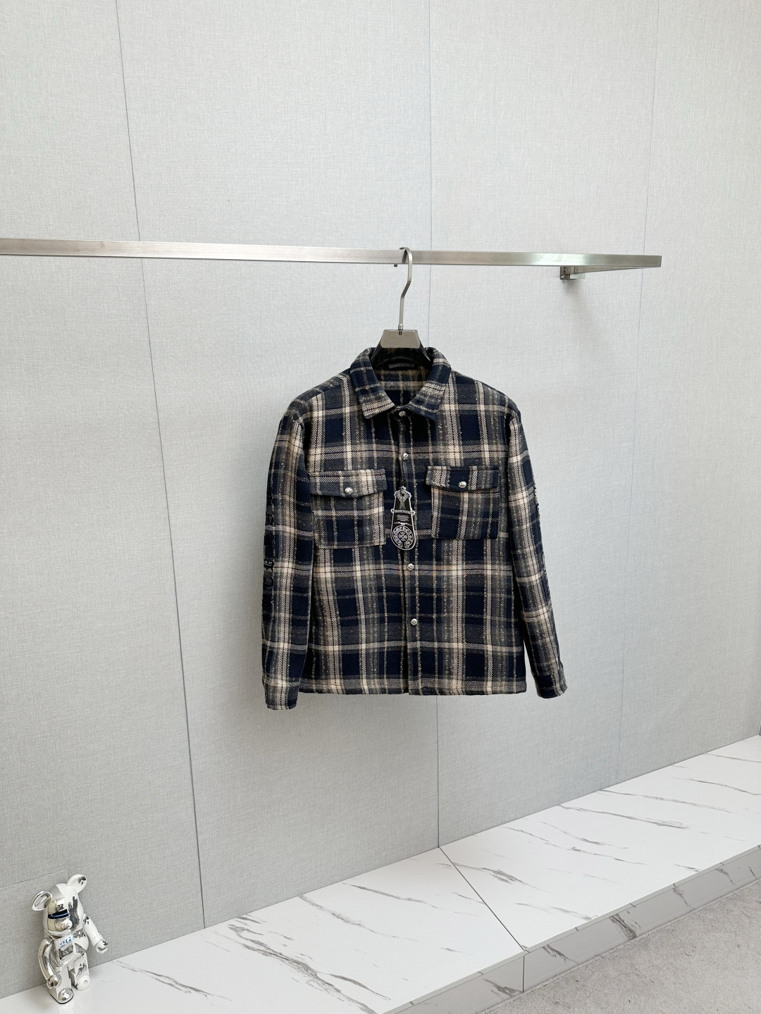 NO:567162,Crow's new jackets and coats are hot-selling products on the official website. Channel goods are high-end customized. The quality can withstand any form of inspection, giving you a unique upper body experience!  All have gone through a strict selection process and are customized with original accessories. They are fashionable and versatile. The upper body is elegant and handsome, full of personality, and has a brand new visual sense. M—3XL,,chrome hearts,jackets & coats,jackets & coats,alexander wang19860909克罗新款 夹克 外套官网同步爆款 渠道货 高端定制 品质经得起任何形式检验,赋予你与众不同的上身体验！均经过严格的挑选工序,定制原版辅料,时尚百搭潮 上身优雅帅气, 个性十足,焕然一新的即视感 M—3XL,,chrome hearts,jackets & coats,jackets & coats,alexander wang,Men's clothing