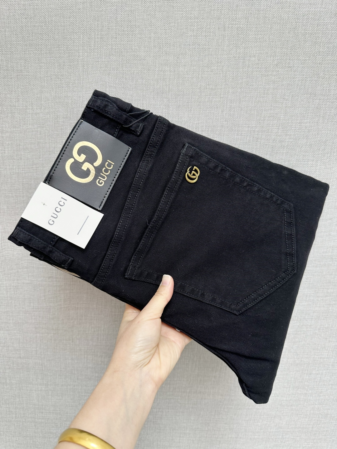 NO:648012,GUCCI original washed casual jeans, imported original washed stretch fabric, comfortable and elastic, unique design, super correct fit, comfortable and breathable, extremely high grade, counter quality, handsome upper body, size 29-38,,gucci,jeans,alexander wang19860909GUCCI 原厂水洗休闲牛仔裤,进口原版水洗弹力面料,舒适有弹性,独特设计,版型超正,舒适透气,档次极高,专柜品质,上身帅气十足,码数29-38,,gucci,jeans,alexander wang,Men's clothing