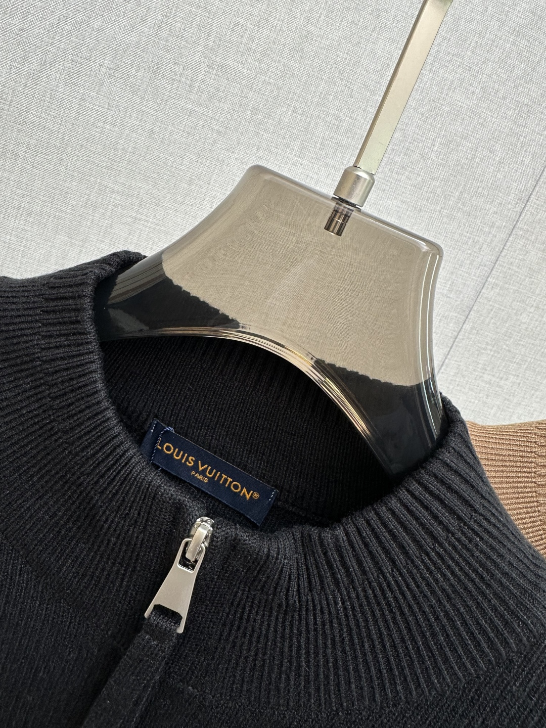 Louis Vuitton Embroidered Wool Sweater - Classic & Comfortable 4 cmp i1764846705524 1606 0 2