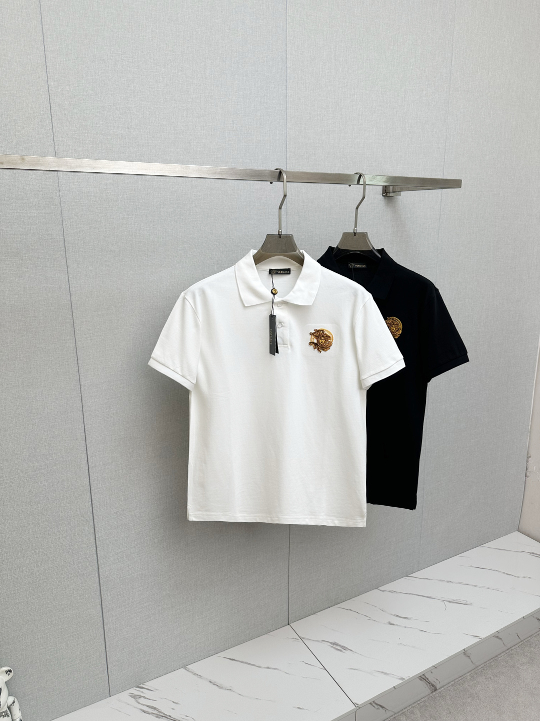P210 Nuevo oficial 2026, polo de manga corta con cuello vuelto para hombre, lanzado simultáneamente en tiendas oficiale…