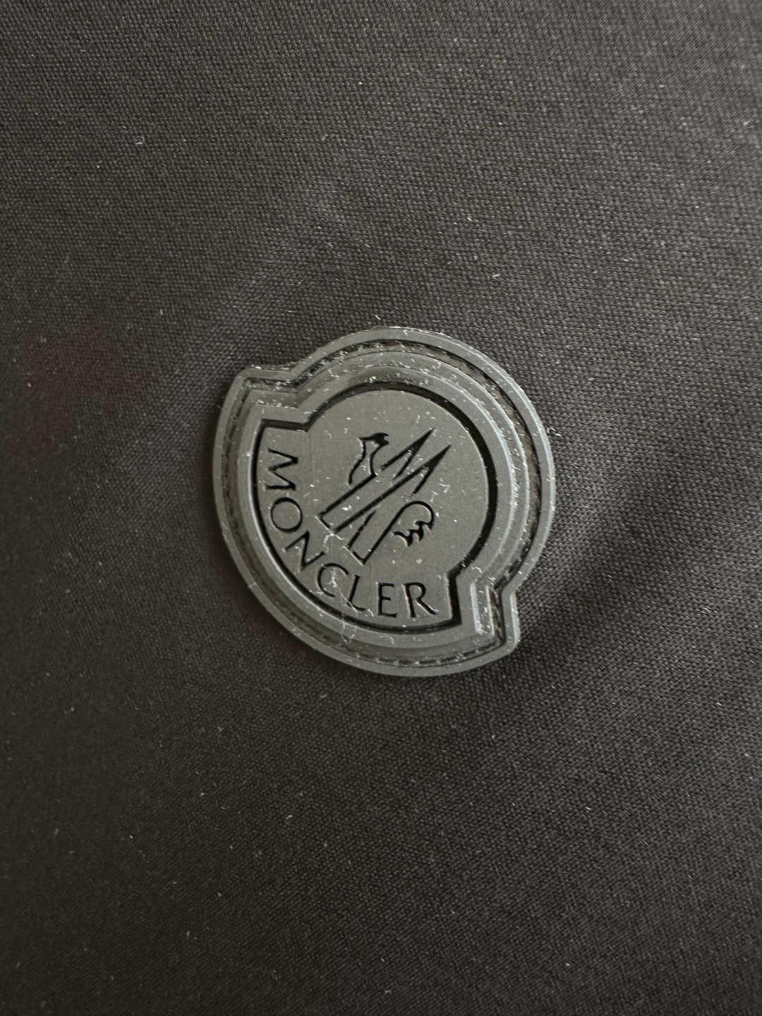 MO 2026ss 春夏新款首发专柜最新款短袖圆领T恤 高端订制 设计前卫时尚！手感柔软.穿着舒适.专柜