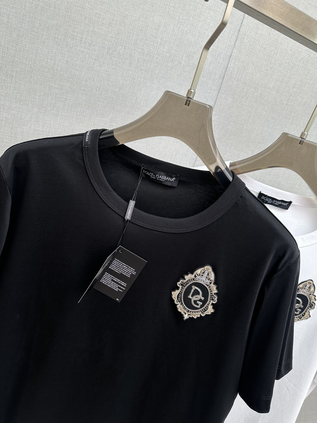 DG 2026ss 春夏新款首发专柜最新款短袖圆领T恤 高端订制 设计前卫时尚！手感柔软.穿着舒适.专柜