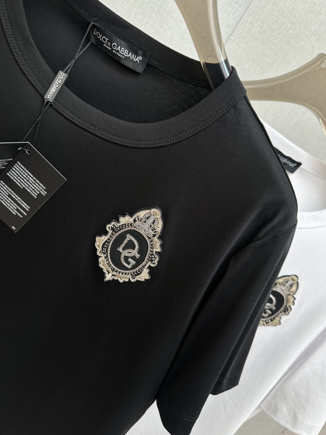 DG 2026ss 春夏新款首发专柜最新款短袖圆领T恤 高端订制 设计前卫时尚！手感柔软.穿着舒适.专柜