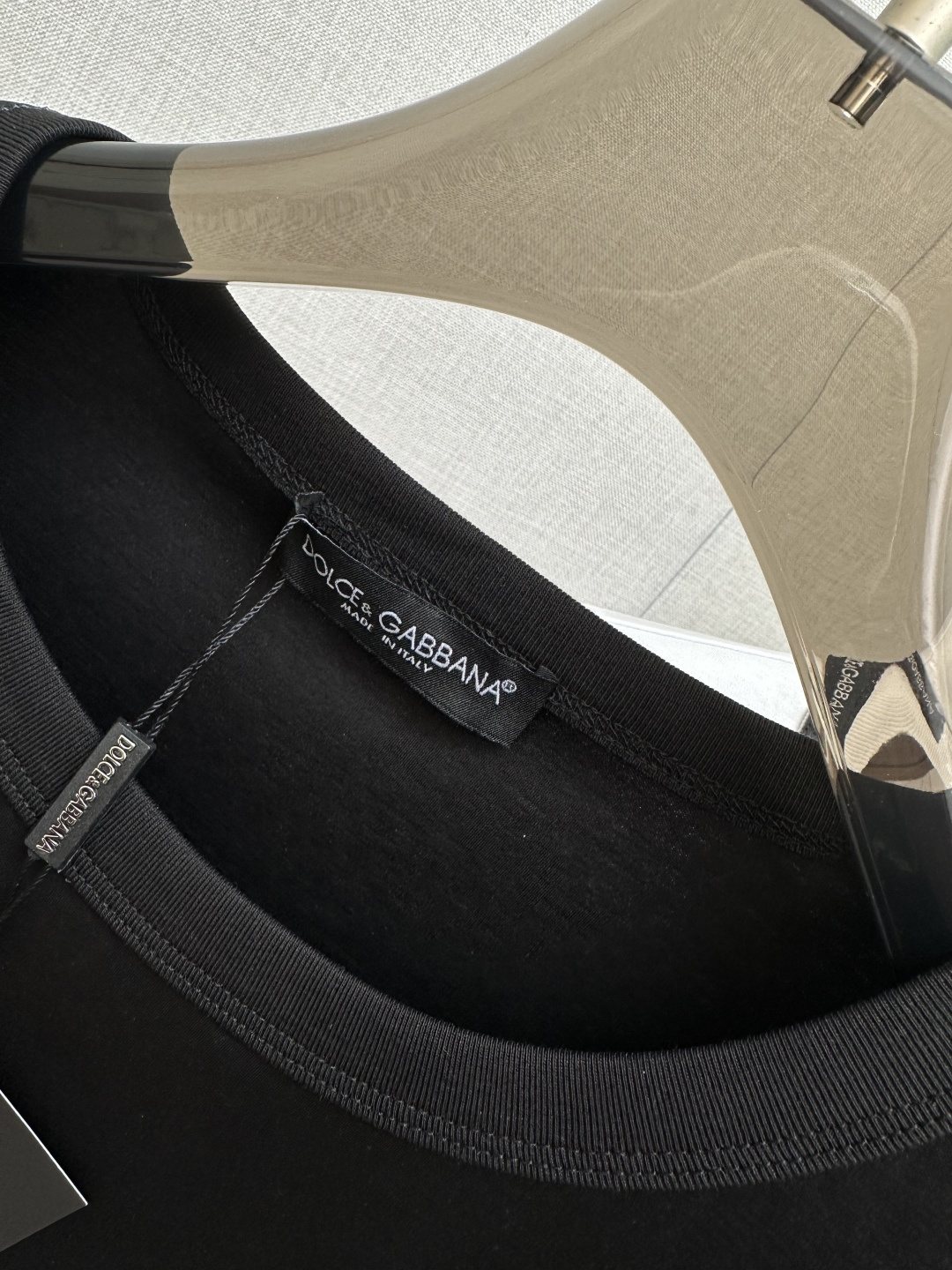 DG 2026ss 春夏新款首发专柜最新款短袖圆领T恤 高端订制 设计前卫时尚！手感柔软.穿着舒适.专柜