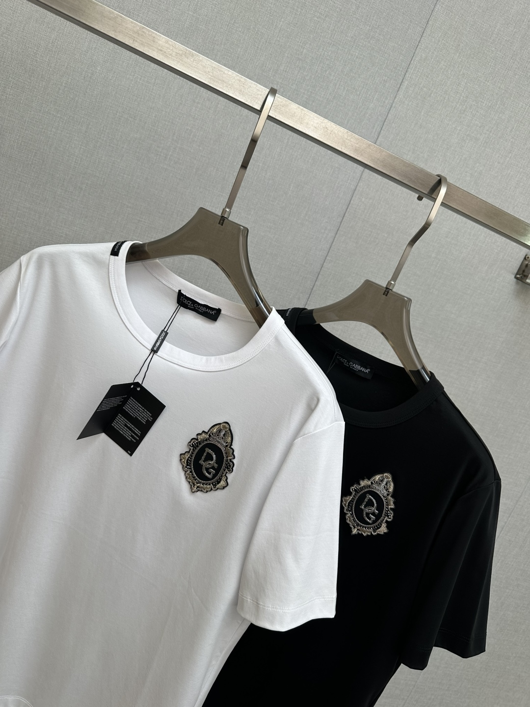 DG 2026ss 春夏新款首发专柜最新款短袖圆领T恤 高端订制 设计前卫时尚！手感柔软.穿着舒适.专柜