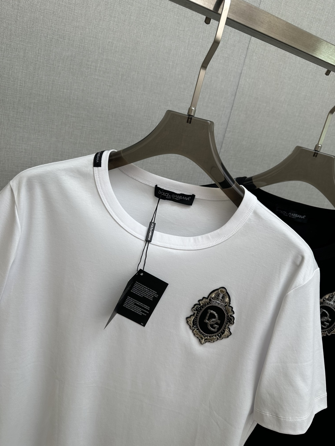 DG 2026ss 春夏新款首发专柜最新款短袖圆领T恤 高端订制 设计前卫时尚！手感柔软.穿着舒适.专柜