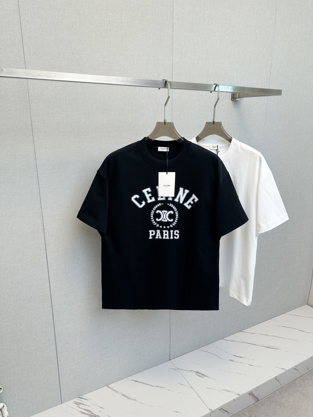 NO:758710,Top quality 2026 new short sleeves!  Original customized fabric, soft to the touch. Top imported private goods, fashionable design and trendy short sleeves, without losing luxury. There is no doubt about the quality. The upper body effect is great, the same style as the luxury official website!  Size S—2XL,,T-shirt,19860909顶级品质 2026新品短袖！原版定制面料,手感柔软.顶级进口私货,时尚设计潮流短袖,不失奢华 品质毋庸置疑 上身效果超赞,奢华官网同款！尺码S—2XL,,T-shirt,,Men's clothing