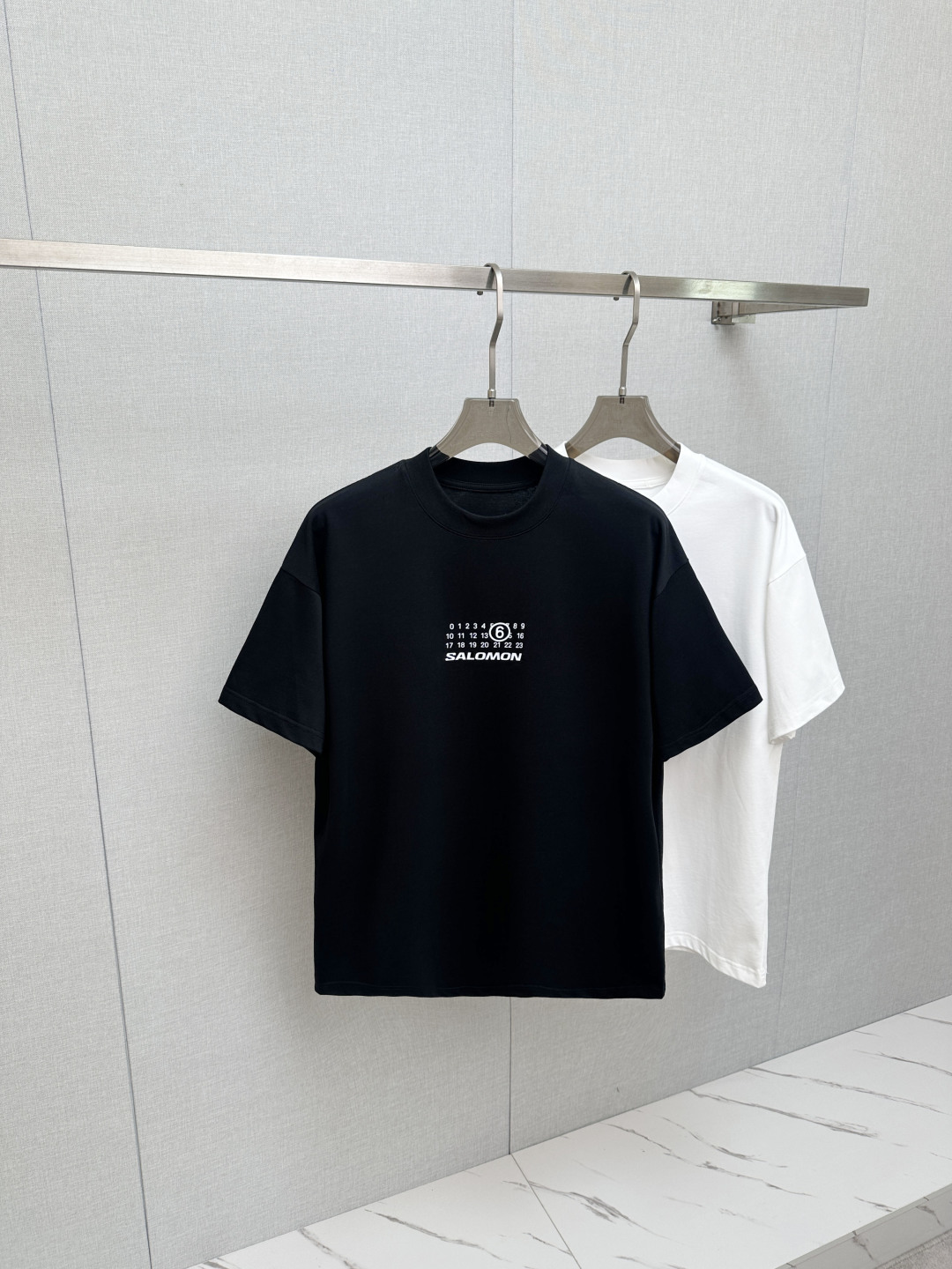 NO:841731,Top quality 2026 new short sleeves!  Original customized fabric, soft to the touch. Top imported private goods, fashionable design and trendy short sleeves, without losing luxury. There is no doubt about the quality. The upper body effect is great, the same style as the luxury official website!  Size M—3XL,,T-shirt,19860909顶级品质 2026新品短袖！原版定制面料,手感柔软.顶级进口私货,时尚设计潮流短袖,不失奢华 品质毋庸置疑 上身效果超赞,奢华官网同款！尺码M—3XL,,T-shirt,,Men's clothing