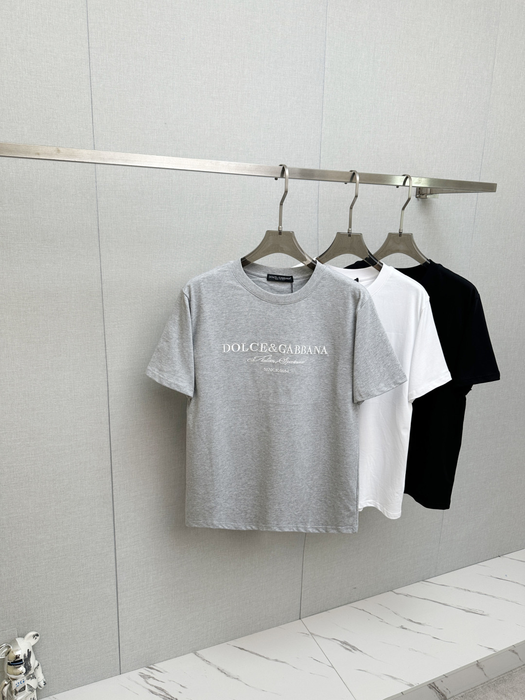 P135 DG26 spring/summer new arrival latest style crew neck T-shirt ~ unisex ~ High-end custom, avant-garde and fashiona…