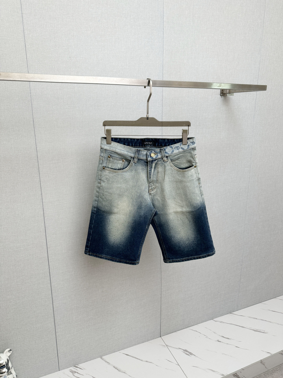 P190 Disponible en la tienda oficial y en el mostrador, producto original de alta calidad, unos pantalones cortos vaque…