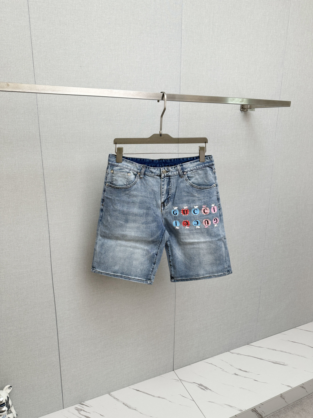 P190 Disponible en la tienda oficial y en el mostrador, producto original de alta calidad, unos pantalones cortos vaque…