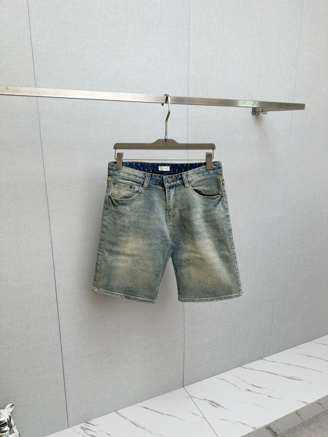 P190 Disponible en la tienda oficial y en el mostrador, producto original de alta calidad, unos pantalones cortos vaque…