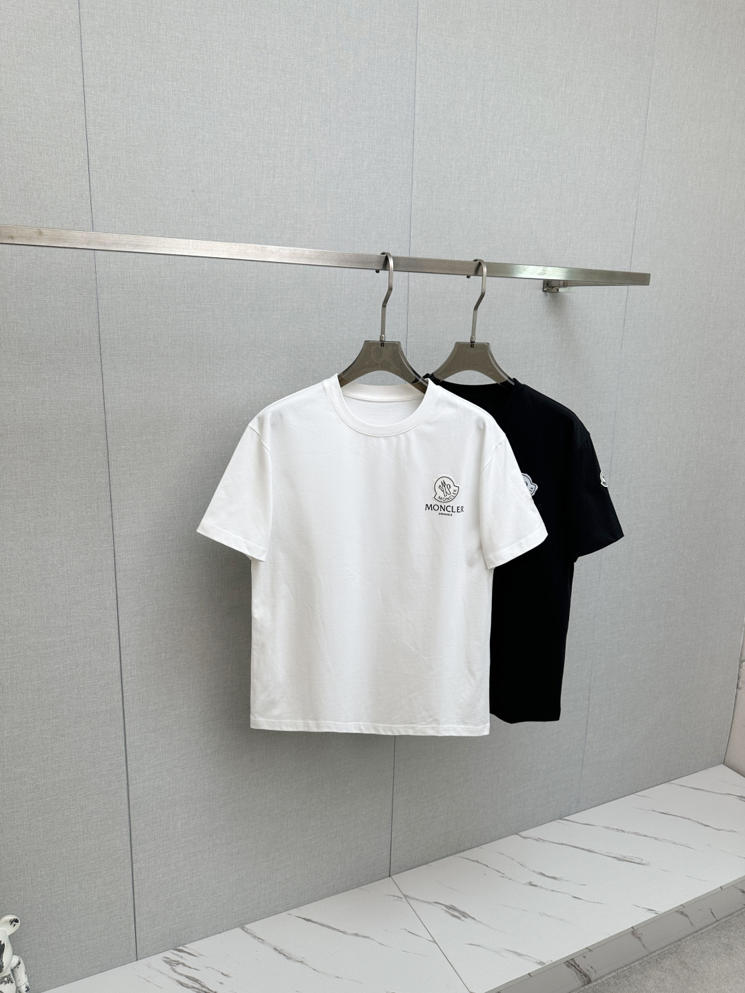 P210 2026 ¡nueva camiseta de manga corta! ¡Mismo estilo para hombres y mujeres! ¡Camiseta de manga corta moderna e info…