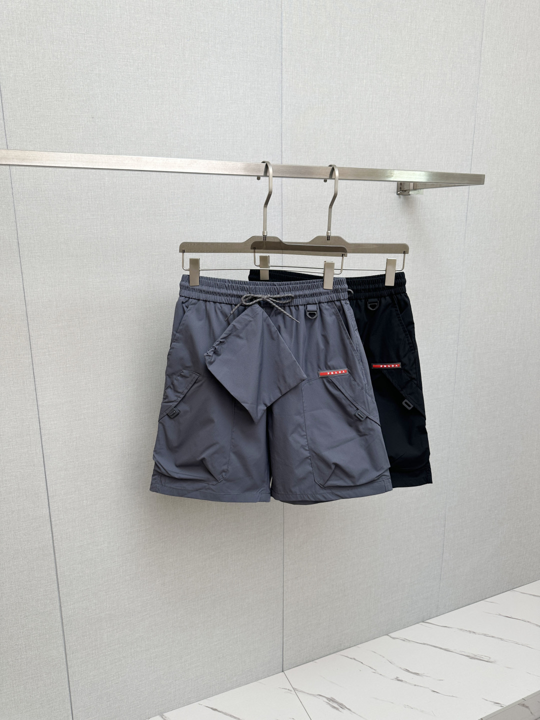 P210 PRADA pantalones cortos populares 2026ss nuevos pantalones cortos casuales para hombres, ¡versión de alta gama! Lo…