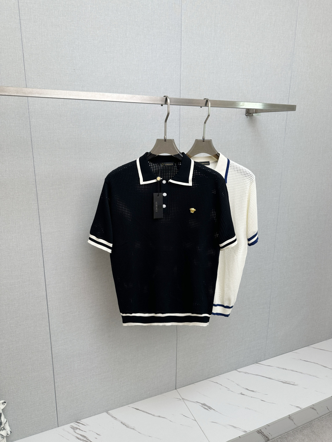 P220 Nueva camiseta de manga corta de punto de alta gama para hombre de la temporada primavera-verano 2026, con los últ…