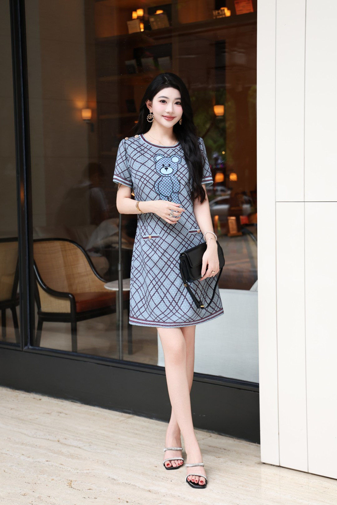 High-End Women’s Dress with Moschino Pictogram in Various Sizes – 2025 New Version - 图片 3