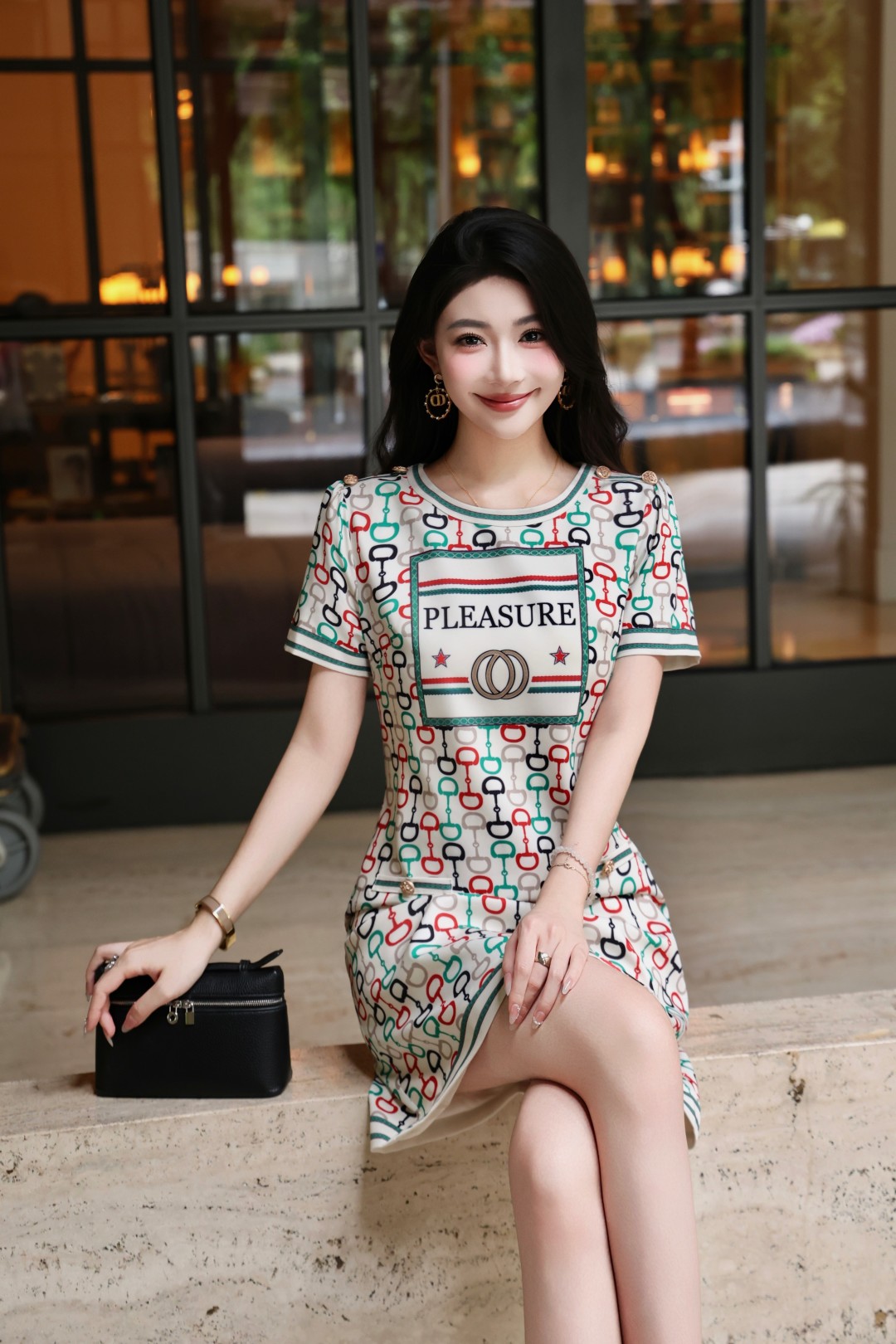 High Quality Women’s Clothes with Moscino G’s Pics in Various Sizes – New 2025 Version - 图片 5