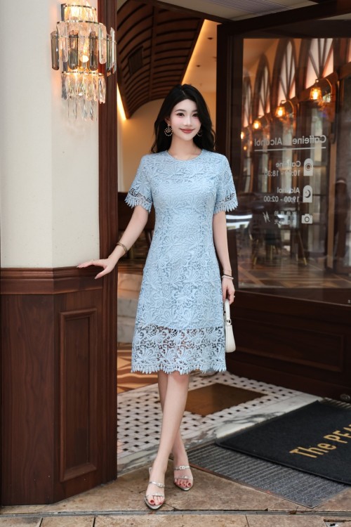 Elegant Floral Lace Midi Dress - Perfect for Special Occasions 1 Elegant Floral Lace Midi Dress - Perfect for Special Occasions