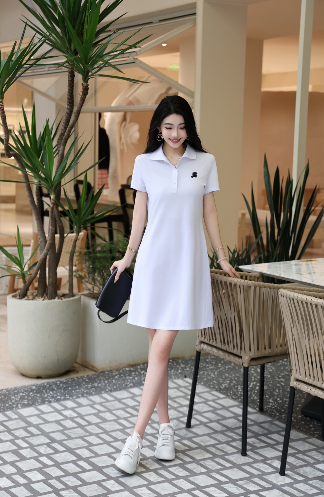 High-End Women’s Clothes: Cyan/White, Sizes S-XL, New 2025 Collection, Embroidered Dress with Pocket. - 图片 2