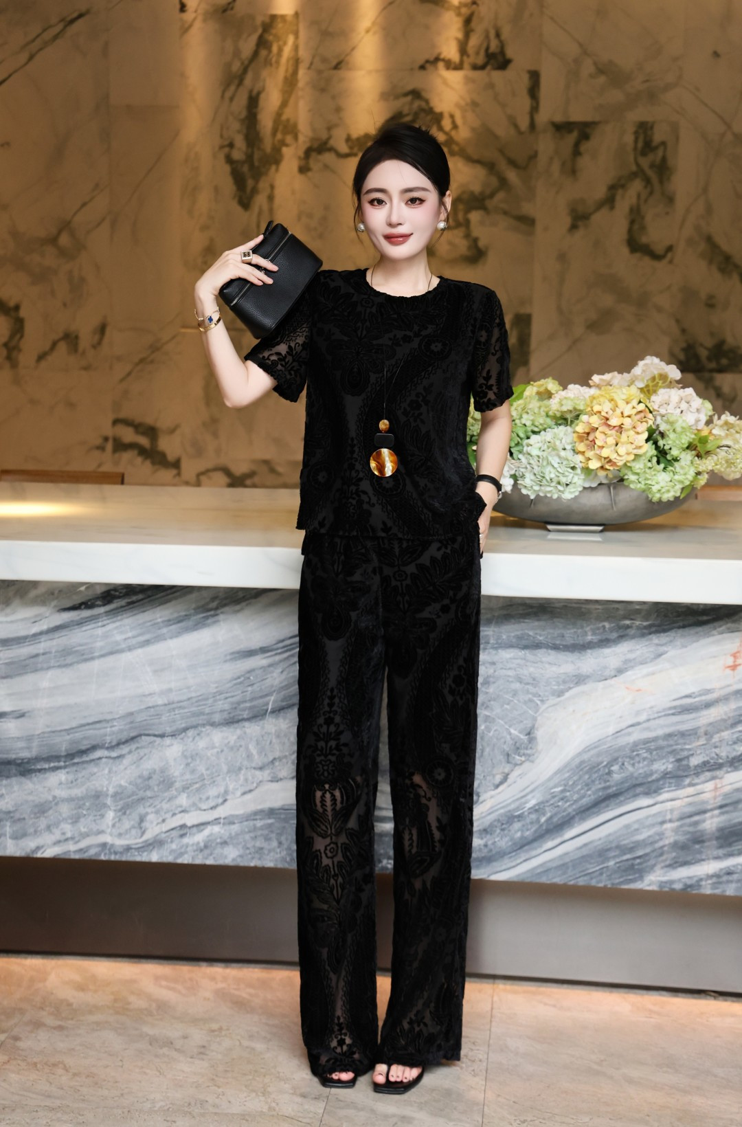 High-End Women’s Clothing 2025: Black/Yellow Velvet Fashion in S~XL Sizes - 图片 6