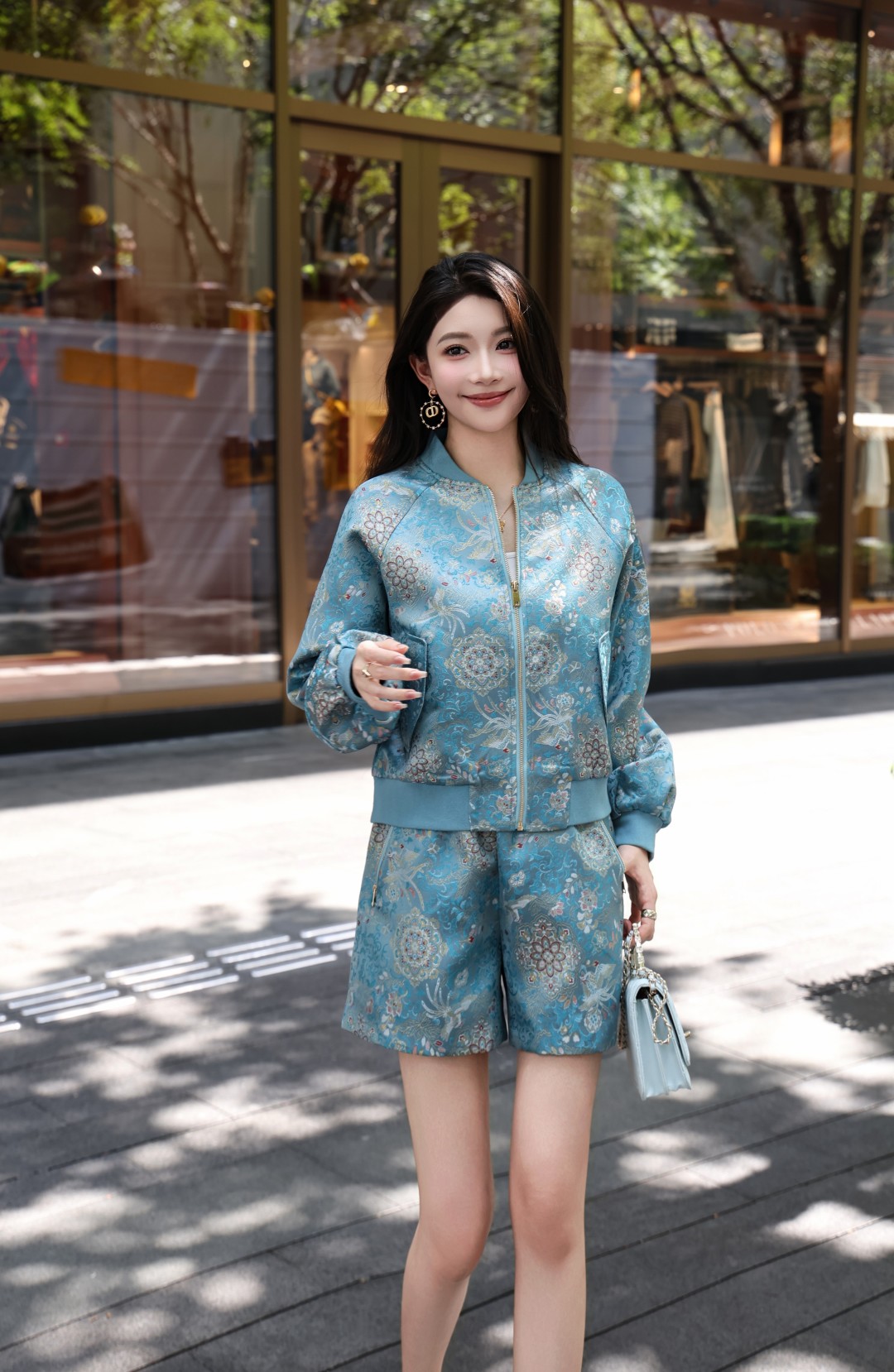 High-Quality Women’s Clothes with CD-ROM in Black/Blue/Pink, New Chinese-Inspired Collection for Fall/Winter 2025 - 图片 2