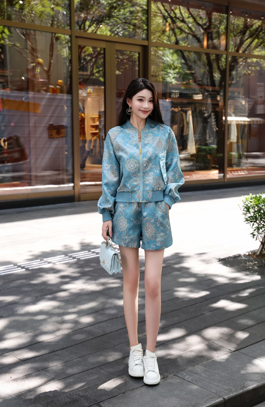 High-Quality Women’s Clothes with CD-ROM in Black/Blue/Pink, New Chinese-Inspired Collection for Fall/Winter 2025 - 图片 1