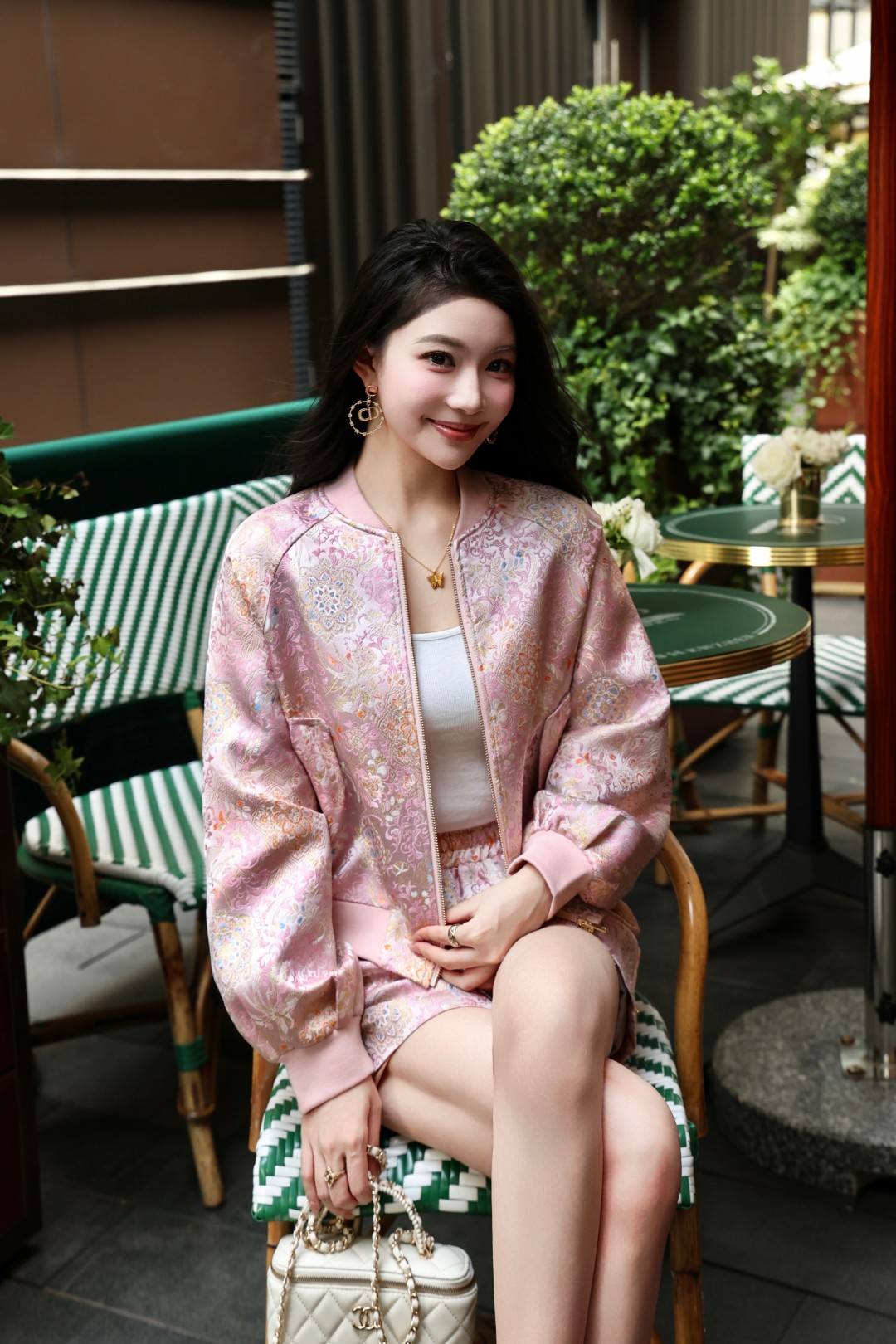 High-Quality Women’s Clothes with Chinese Wind & Flowers for Fall/Winter 2025 - 图片 4