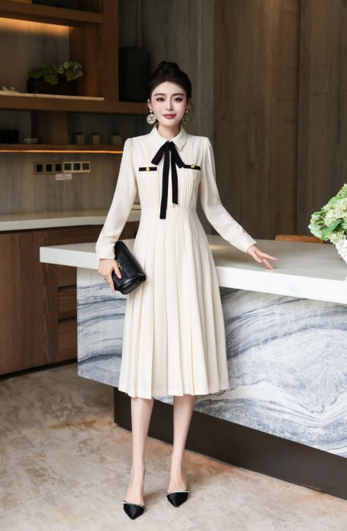 Elegant A-Line Pleated Midi Dress with Bow Tie Neck and Long Sleeves 1 Elegant A-Line Pleated Midi Dress with Bow Tie Neck and Long Sleeves