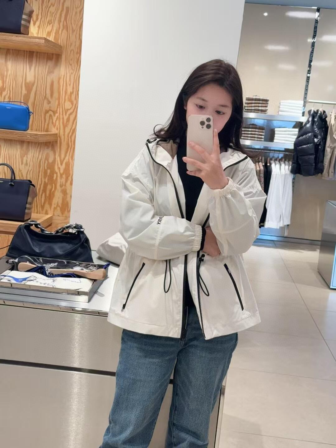 BURBERRY nylon windbreaker, lightweight hooded jacket with zipper. Breathable mesh, versatile fit. Sizes S-XXL. Two colors available.-Big cat