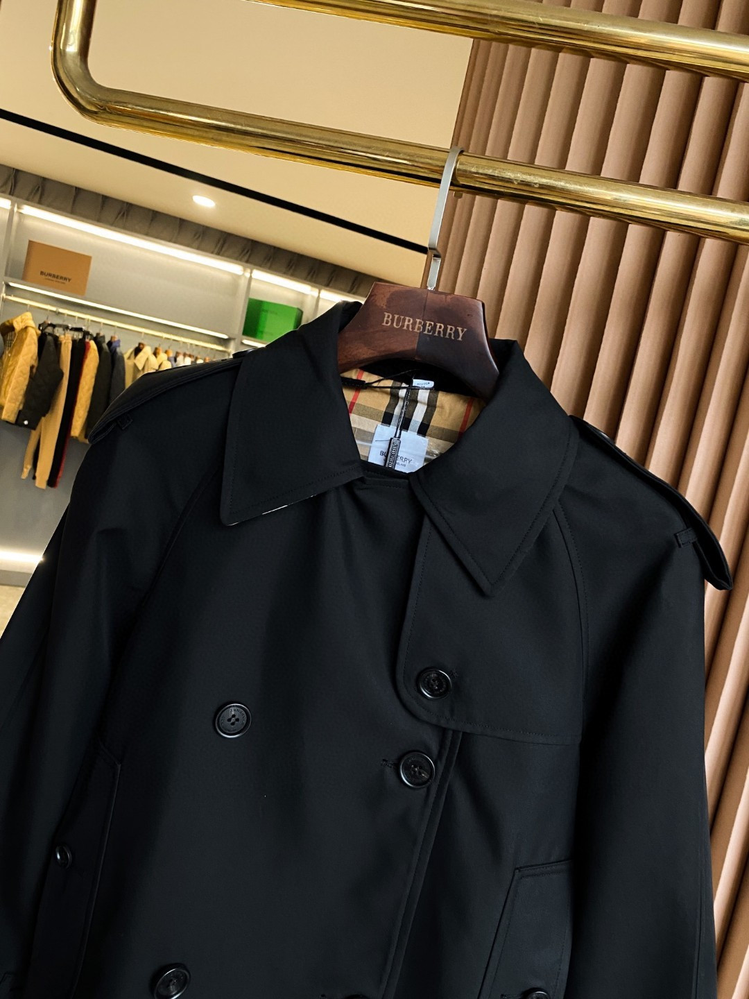 Top BUR short trench coat, York gabardine, waterproof, horn buttons. Classic, versatile, all sizes available. Limited stock.-Big cat