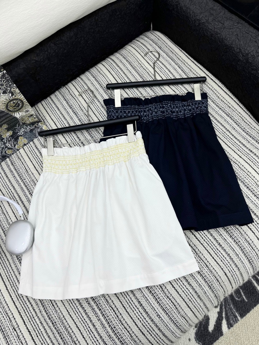 Elegant Pleated Skirt - Timeless Style, Comfortable Fit, and Versatile Fashion 10 cmp a1746114935654 7468