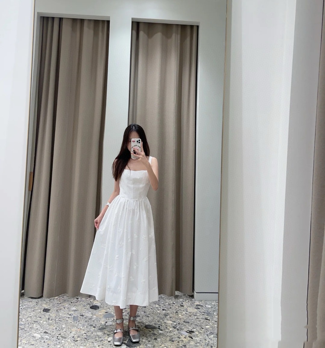 Elegant White U-Neck Sleeveless Maxi Dress with Sequin Embroidery - S, M, L 9 cmp a1748618488731 6775