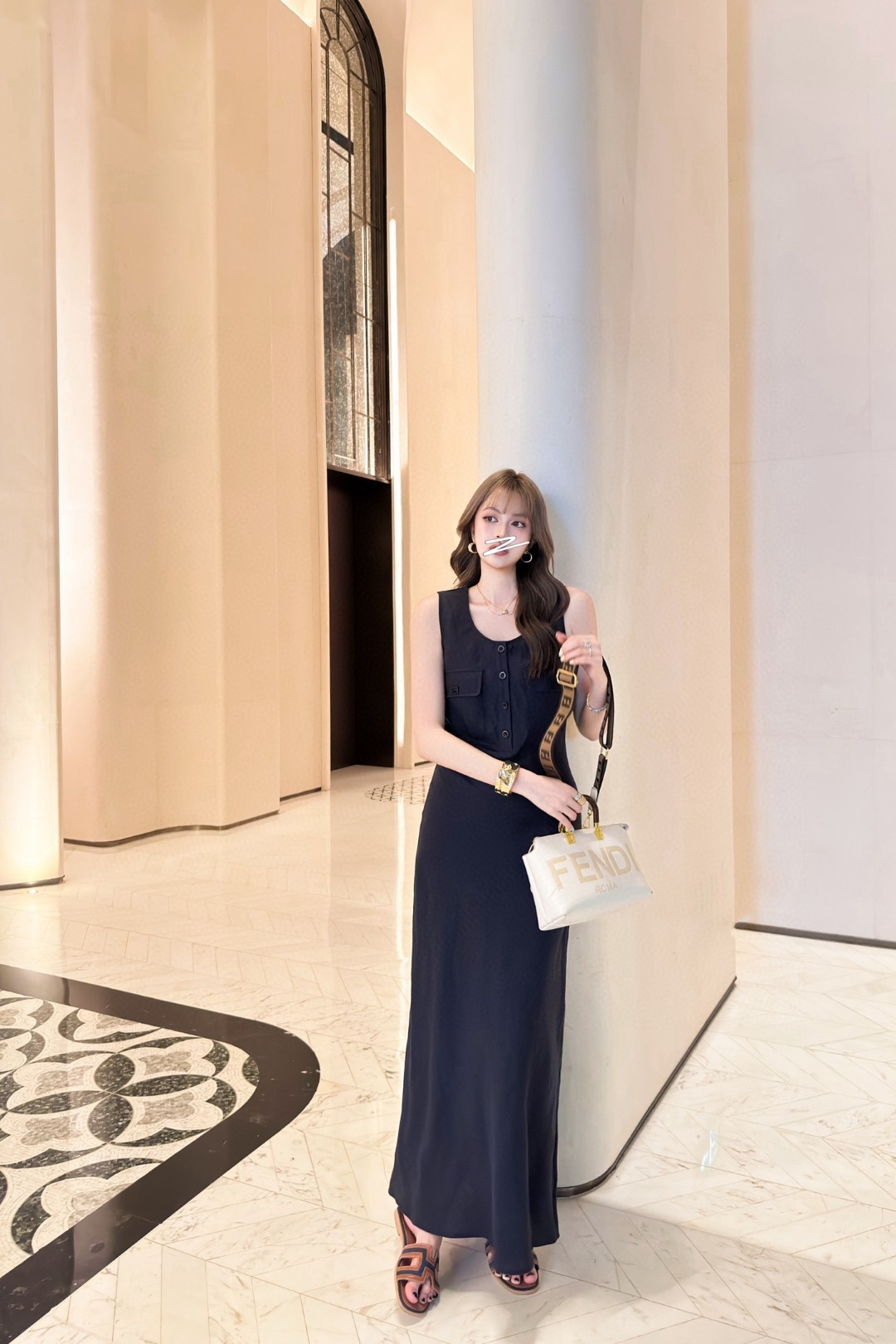 Elegant Linen U-Neck Sleeveless Dress with Fitted Waist and Fishtail Hem - New 10 cmp a1748793108118 5028